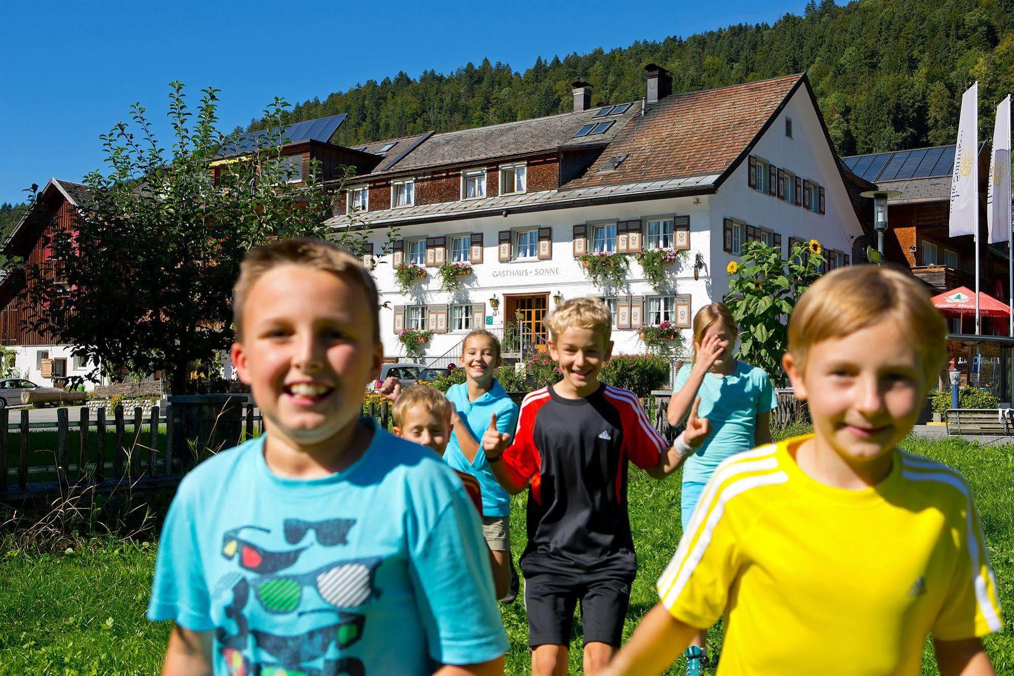 Sonne Bezau - Familotel Bregenzerwald Buitenkant foto