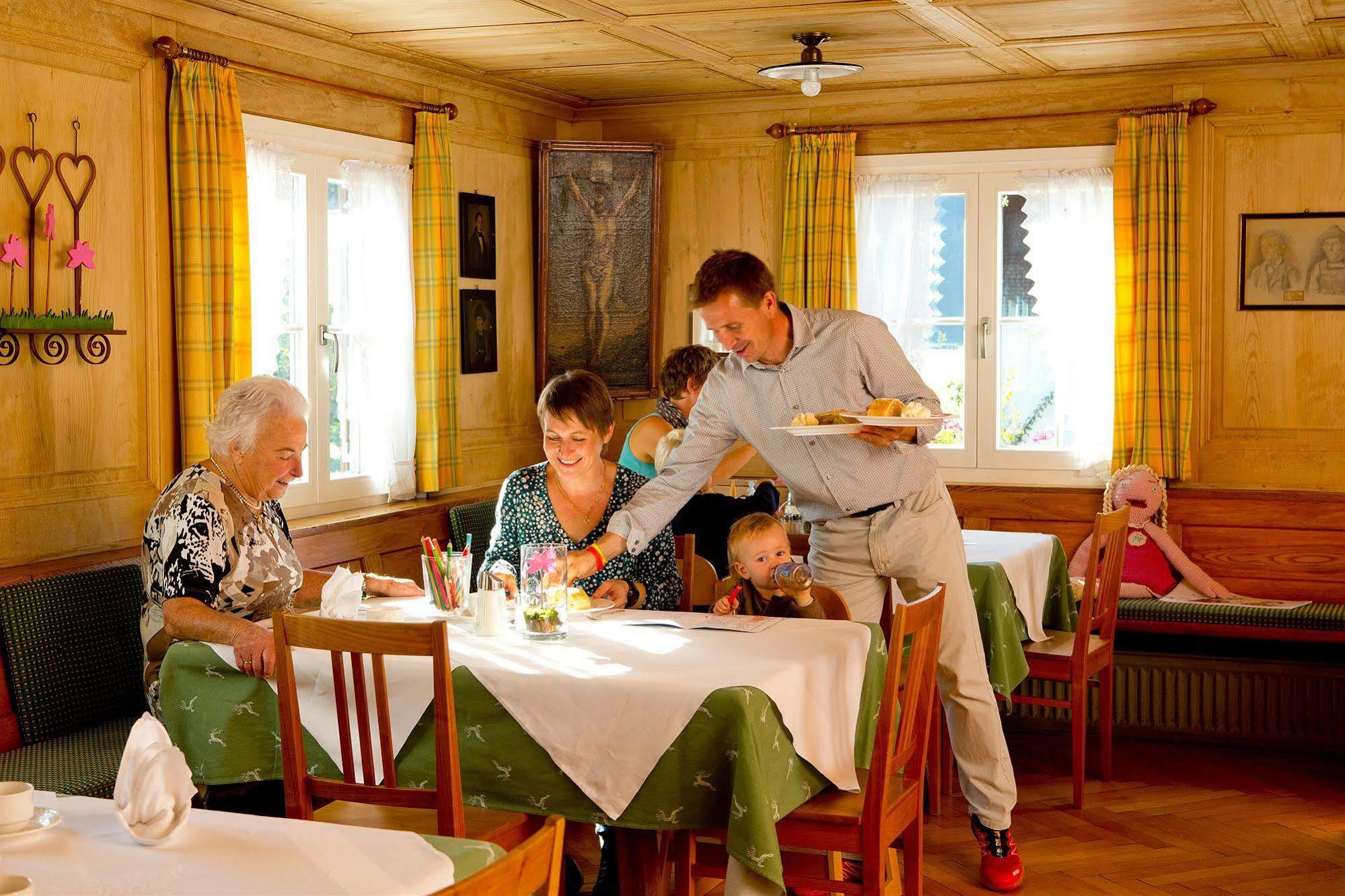 Sonne Bezau - Familotel Bregenzerwald Buitenkant foto