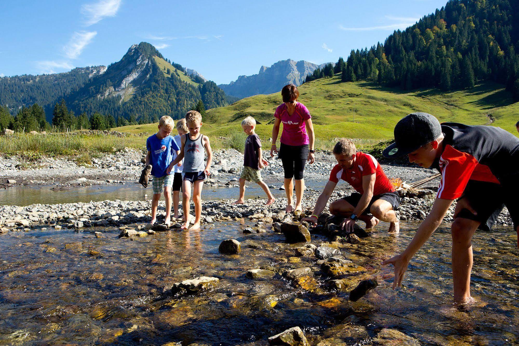 Sonne Bezau - Familotel Bregenzerwald Buitenkant foto